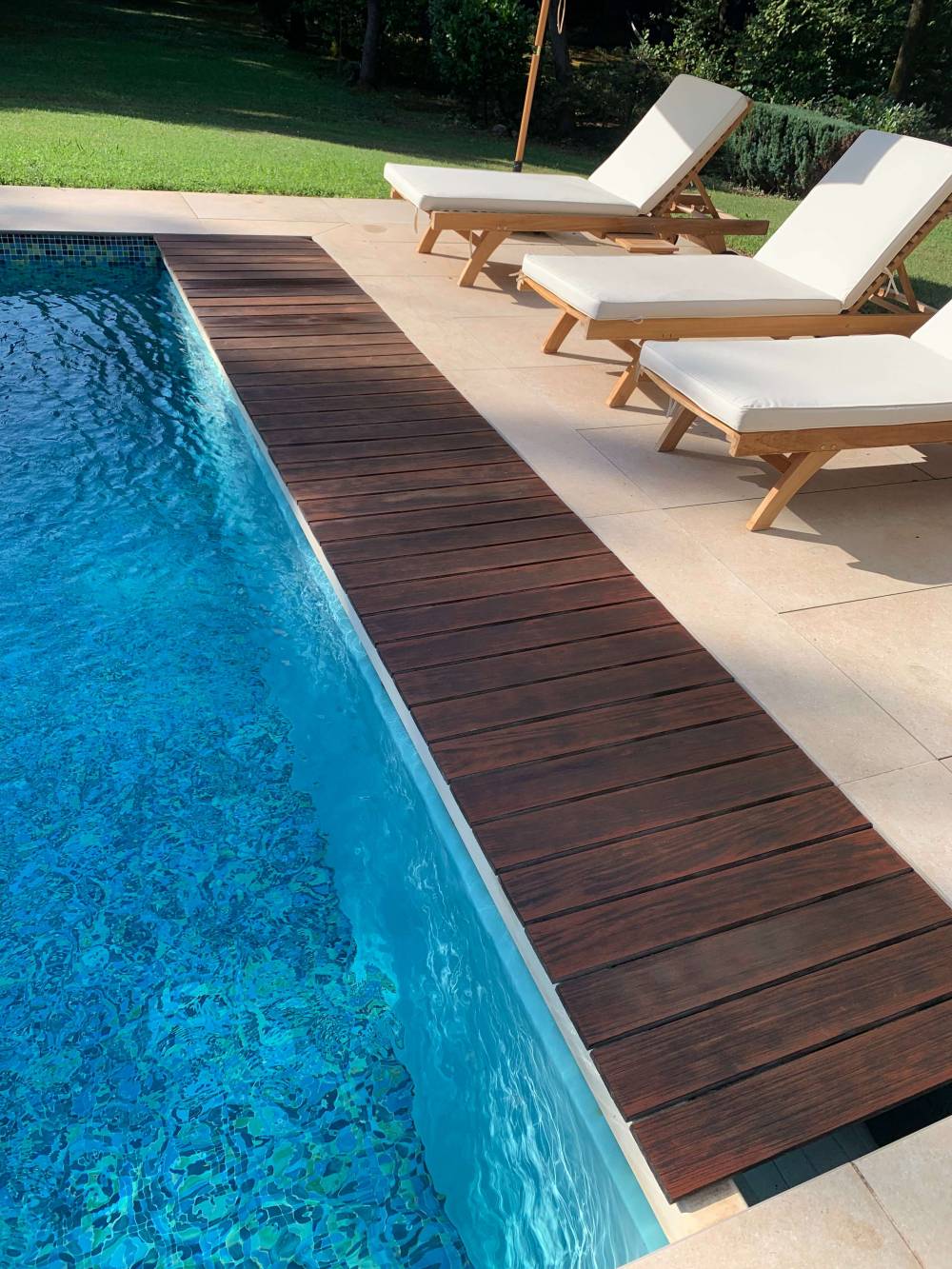 Votre professionnel du ponçage près de Cagnes-sur-Mer (1).jpeg